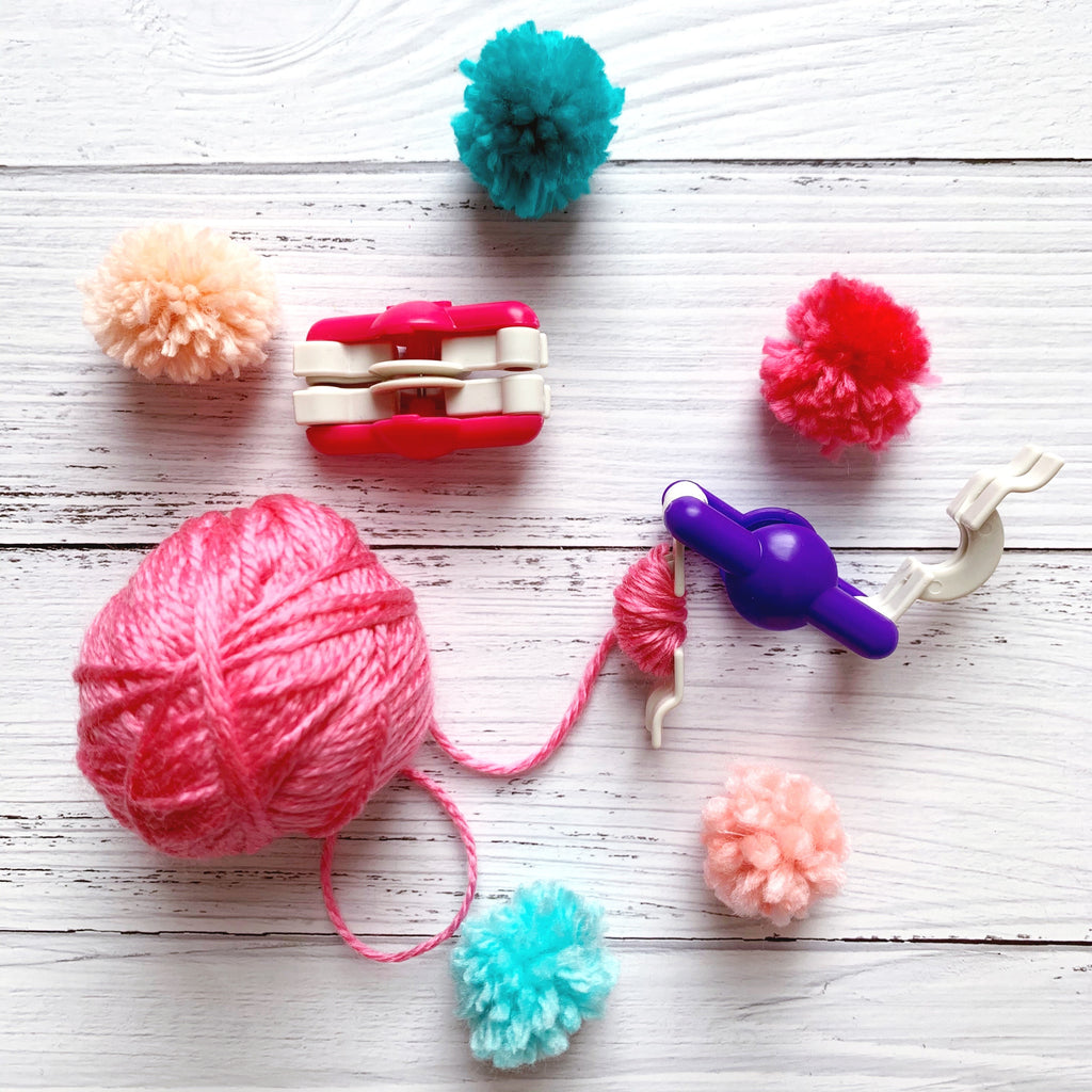 Mini Yarn Pom Pom Maker
