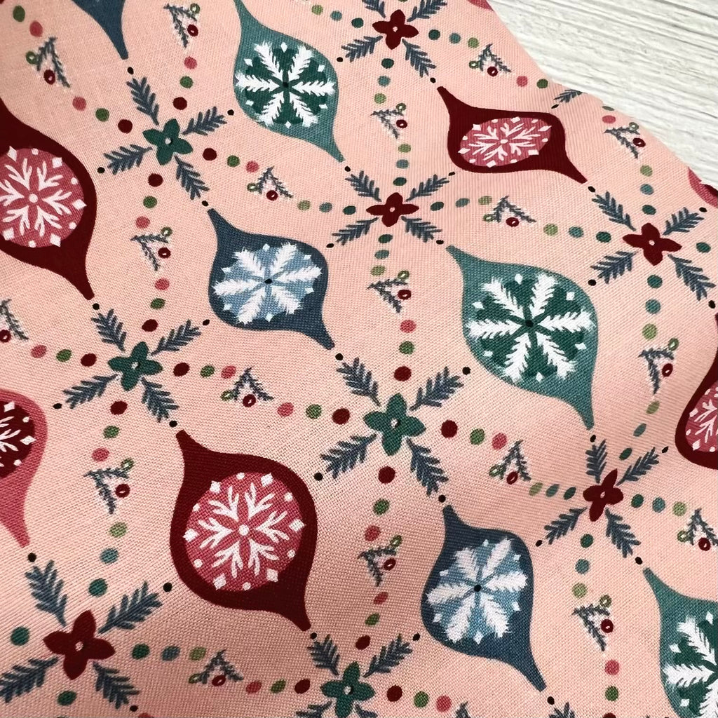 Frost & Flurry - Merry Berries in Pink