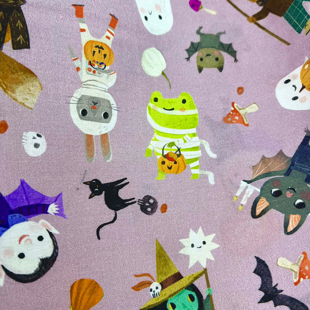 Pumpkin Pals - Costumes in Eerie