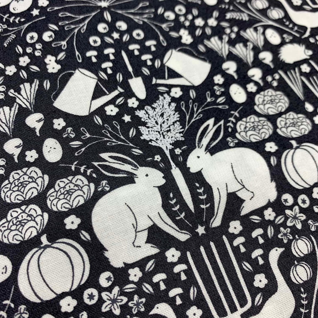 Midnight Garden - Into The Garden in Charcoal